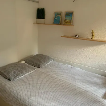 Climatise Avec Wifi Au Calme Sur Le Port. * Hyères