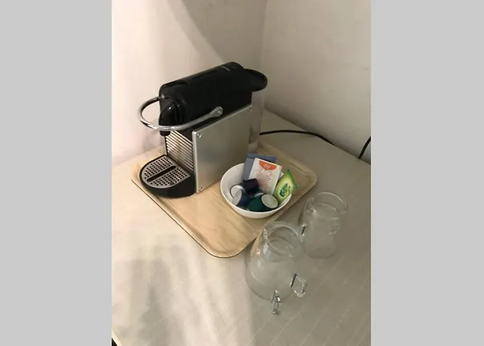 Apartman Climatise Avec Wifi Au Calme Sur Le Port. Hyères